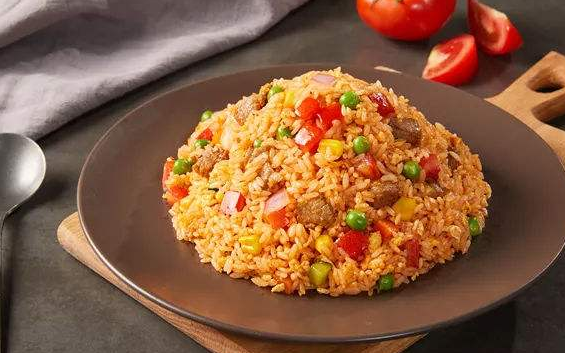 å¨åäº¬å¼æé¥­åºå©æ¶¦æå¤å¤§?æ¬äº30ä¸ä¸å¹´è½»æ¾è¿æ¸